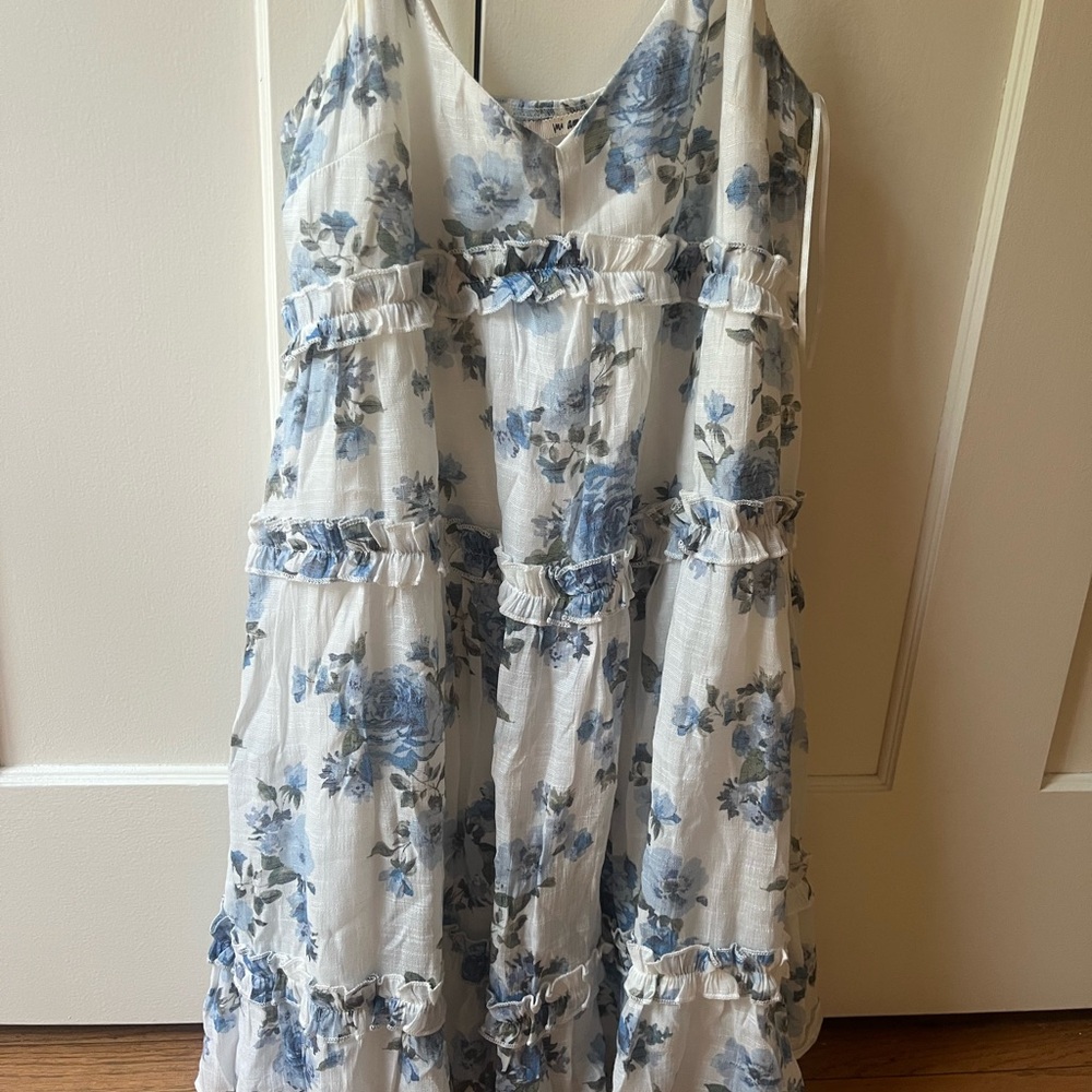 Francesca's Collections Cream Sleeveless Scoop Neck Sundress